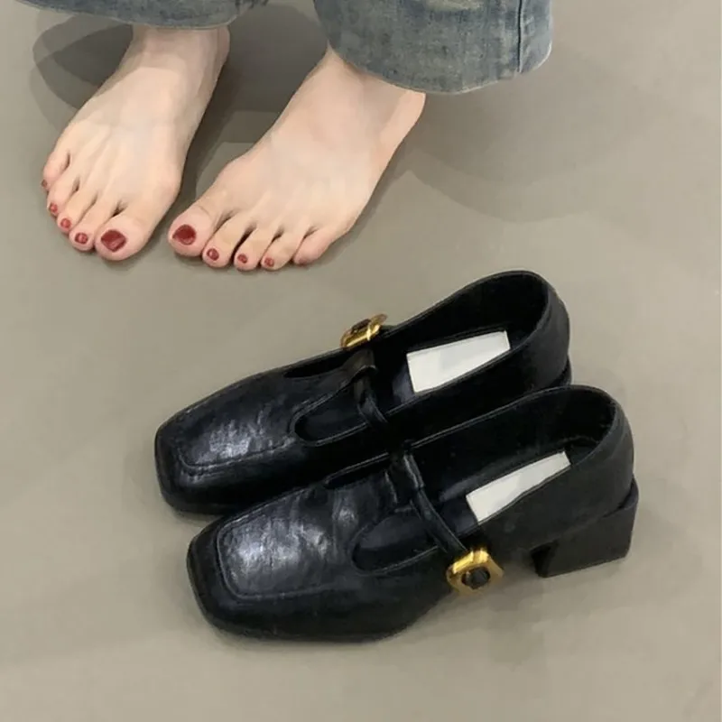 Women Square Toe T-Strap Mary  - Womens Heels 评论和价格