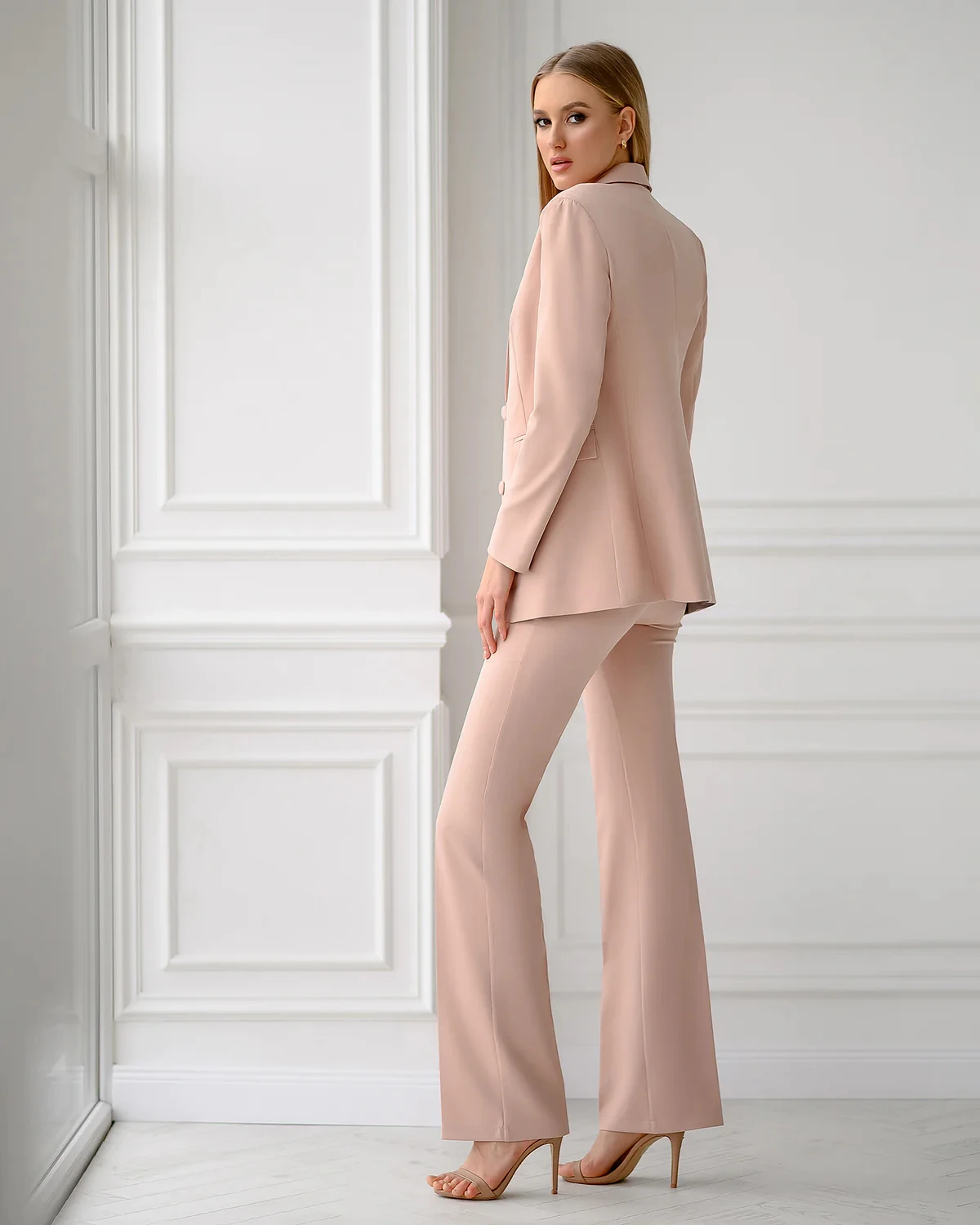 2026 Women's Suit Three-piece  - Womens Blazer 评论和价格